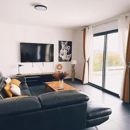 Villa La Maison Du Canal- 9 Pers- *
